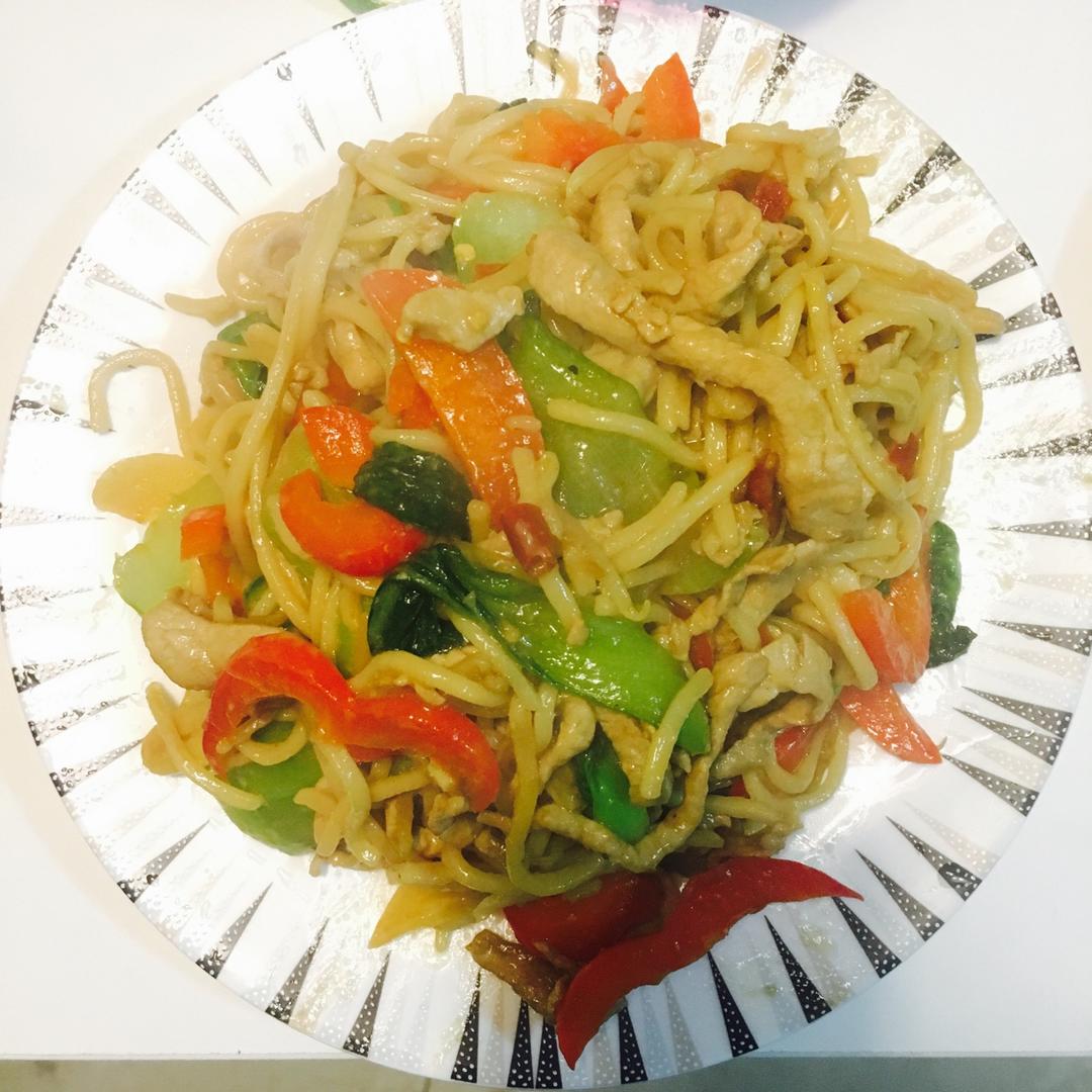 记忆里的夜市排挡肉丝炒面