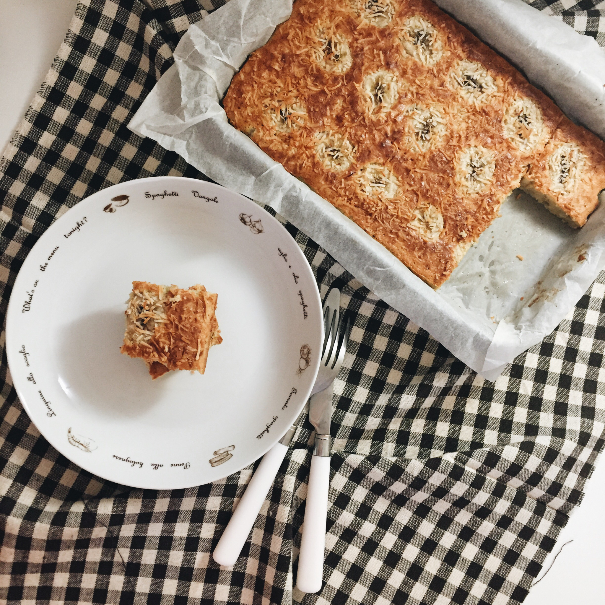 椰丝香蕉杯蛋糕