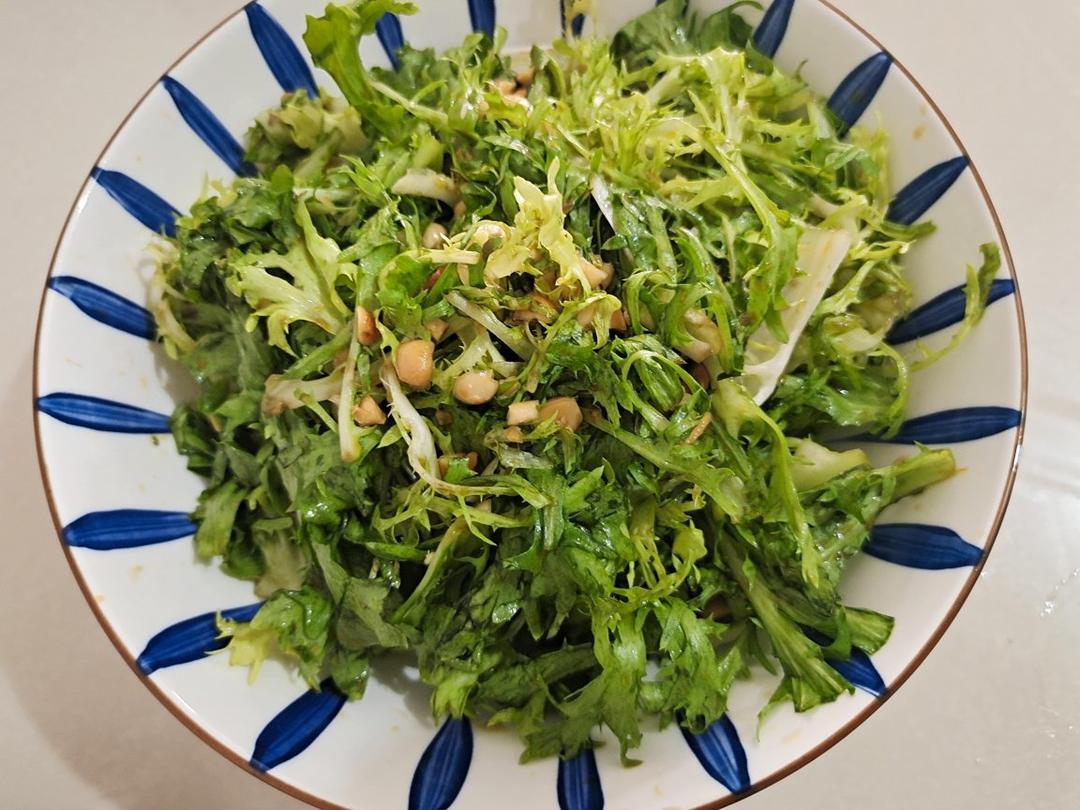 酸梅酸做的凉拌苦菊