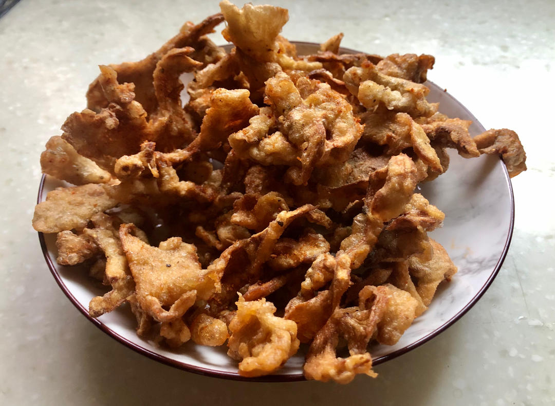 炸蘑菇用不用焯水？裹淀粉还是面粉？厨师长告诉你