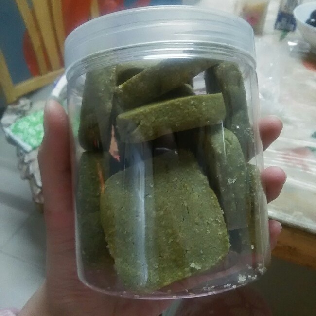 微苦抹茶沙布列酥饼