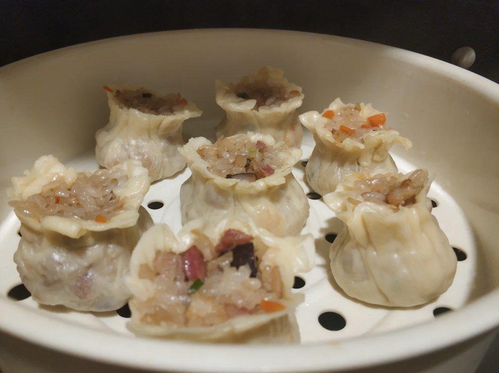 饺子皮咸蛋黄烧麦
