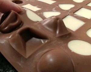 【自制无糖（纯天然代糖）巧克力系列】（之二）自制白巧克力，附详细图片视频的做法 步骤20