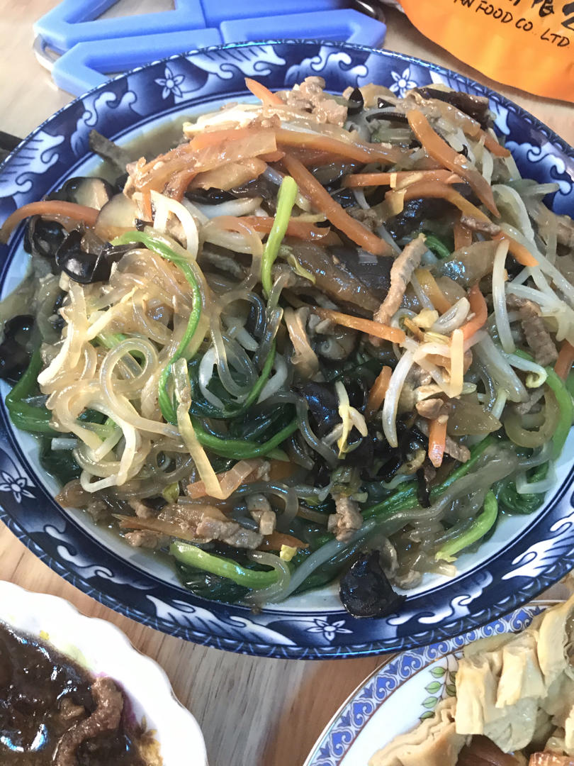 韩式炒杂菜（잡채볶음）