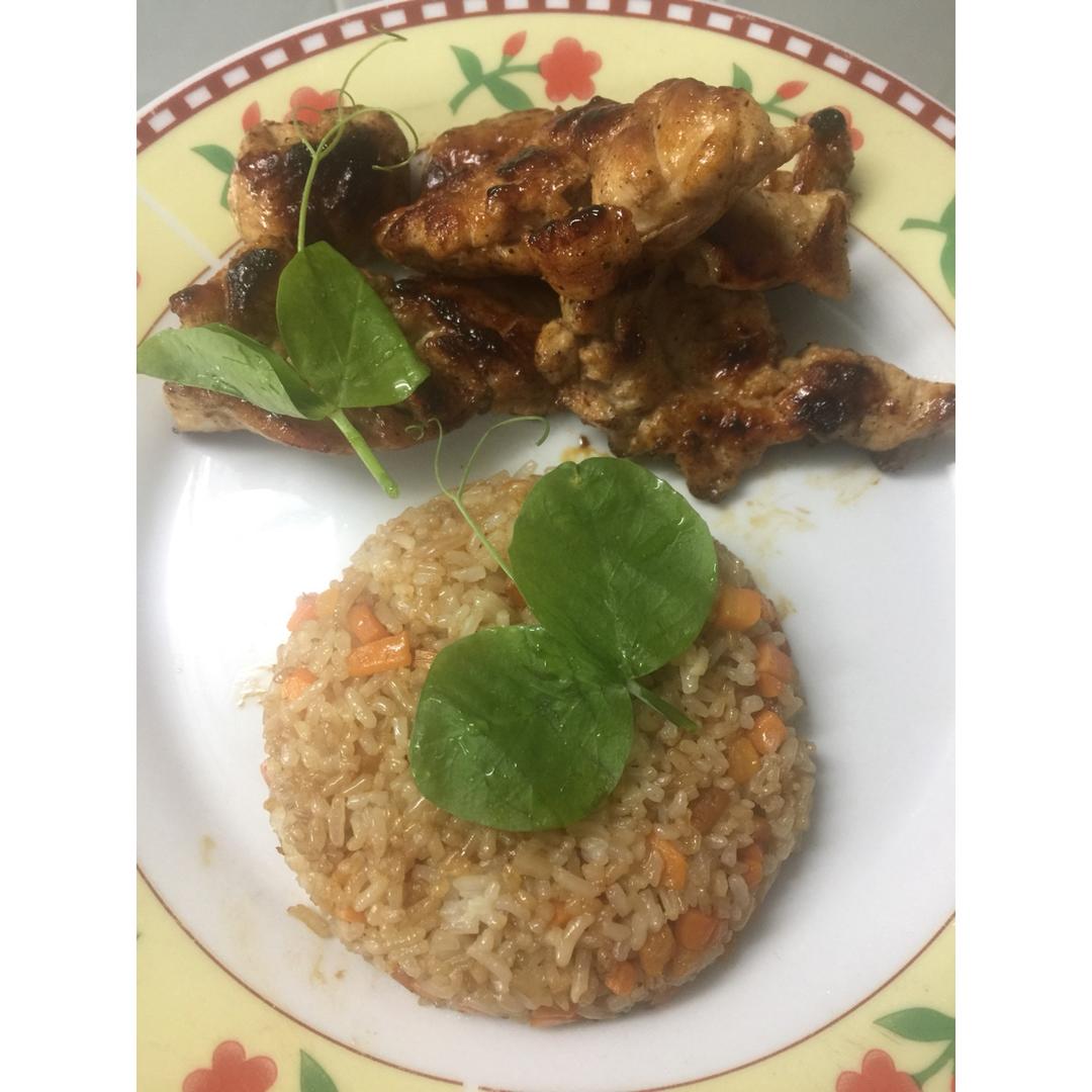 酷炫屌炸天好吃的煎鸡胸肉（香蒜蜂蜜煎鸡胸肉）