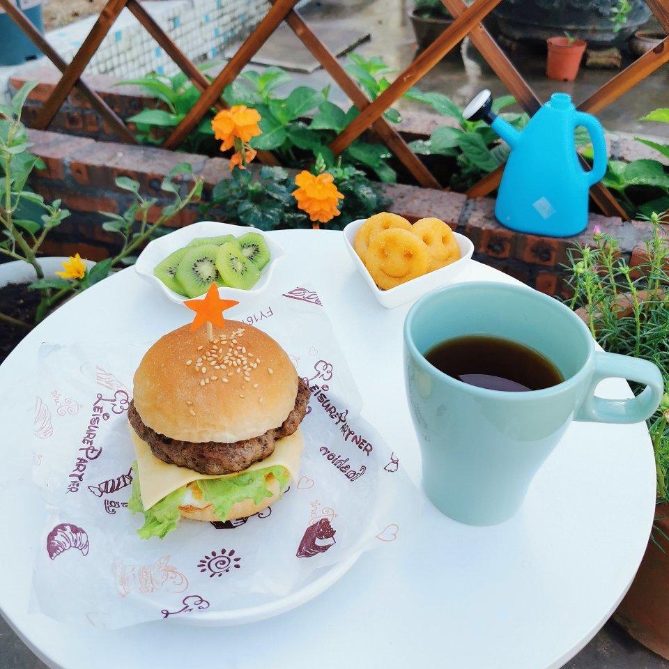 小Y的上学早餐记