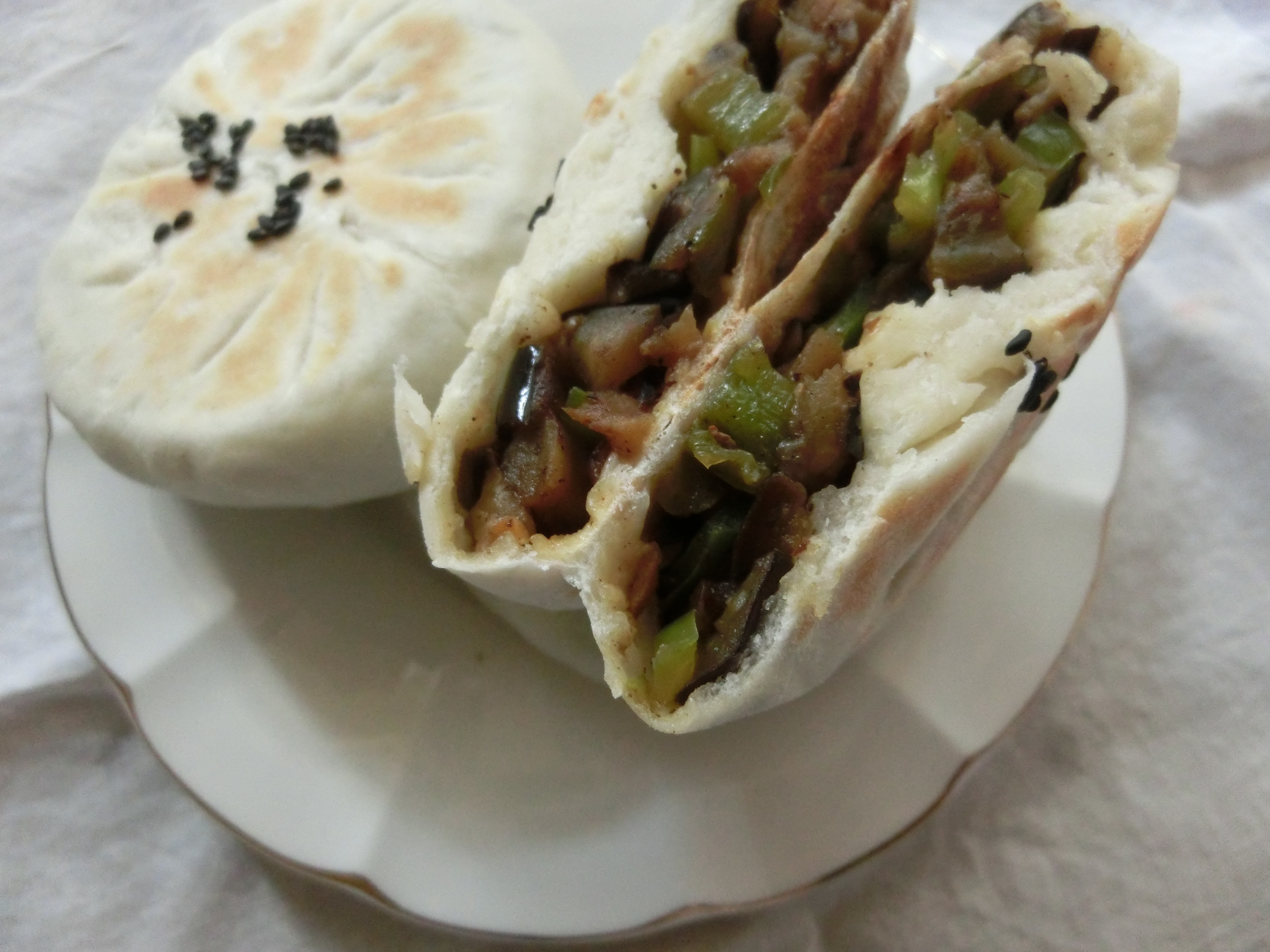尖椒茄子馅饼