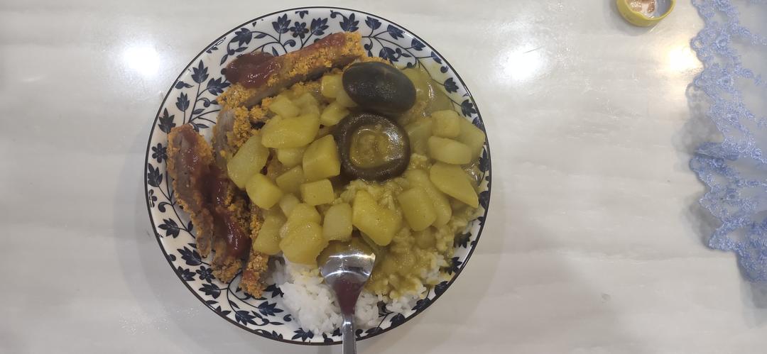 香酥咖喱猪排饭