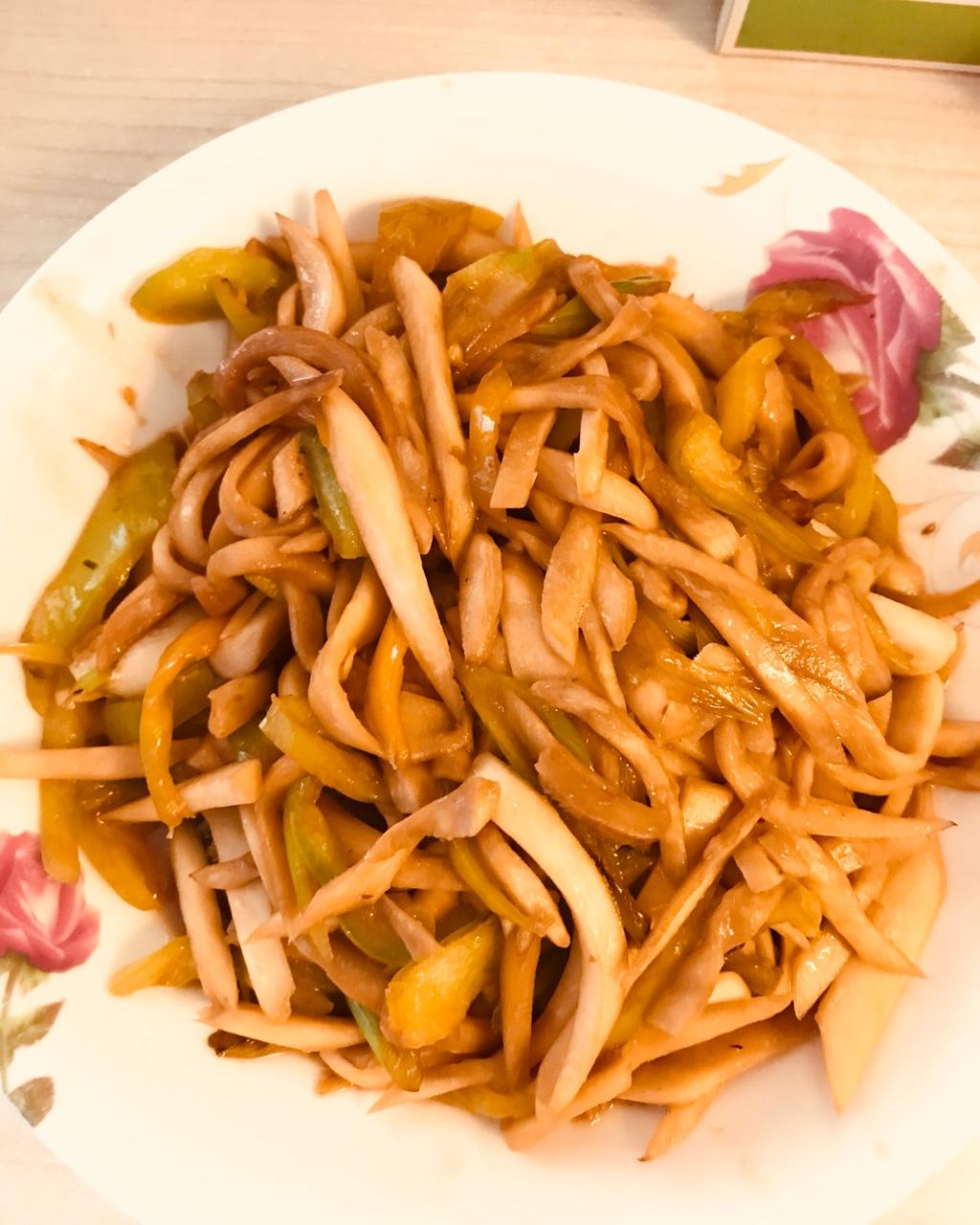 青椒素炒杏鲍菇