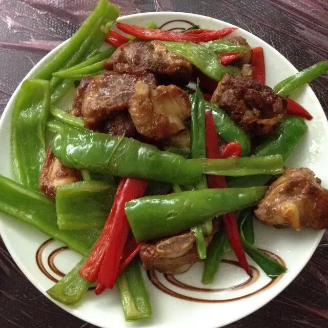 双椒煎排骨