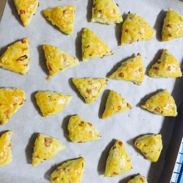 葱火腿司康