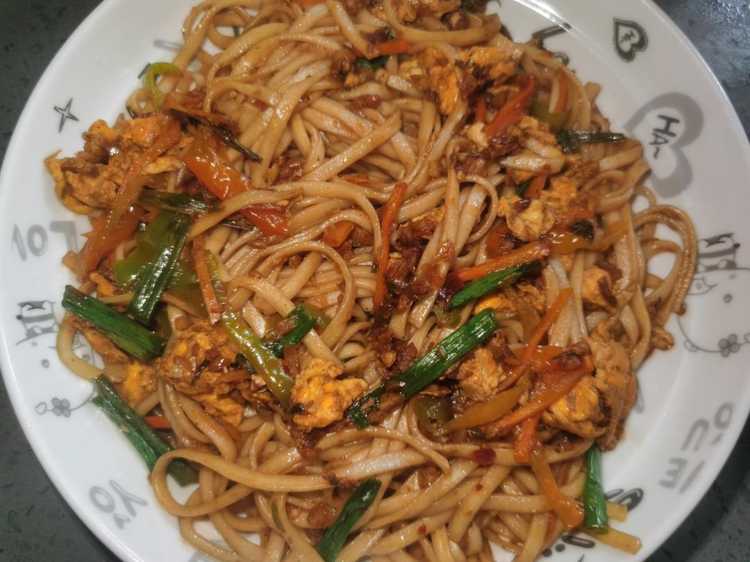 主食：酱香葱蒜蒸面