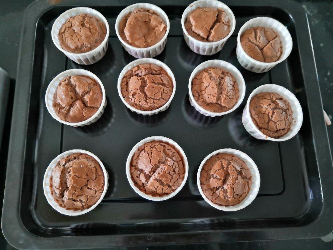 外脆内软❗️巧克力糯米粉杯子蛋糕