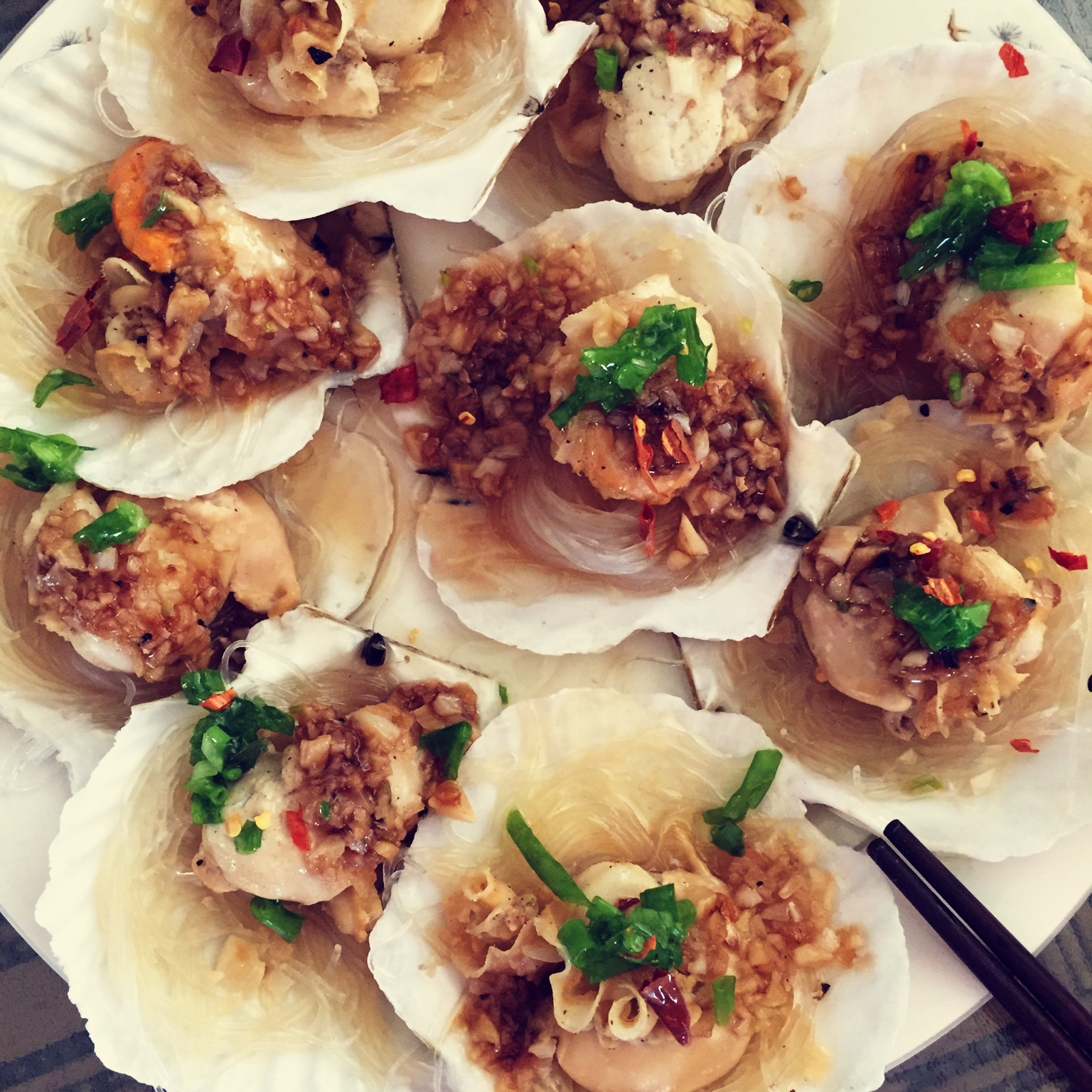 蒜蓉粉丝蒸扇贝