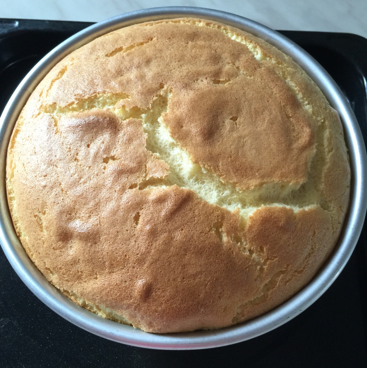 超简单完美戚风蛋糕（6寸2蛋）附打发、翻拌、脱模视频