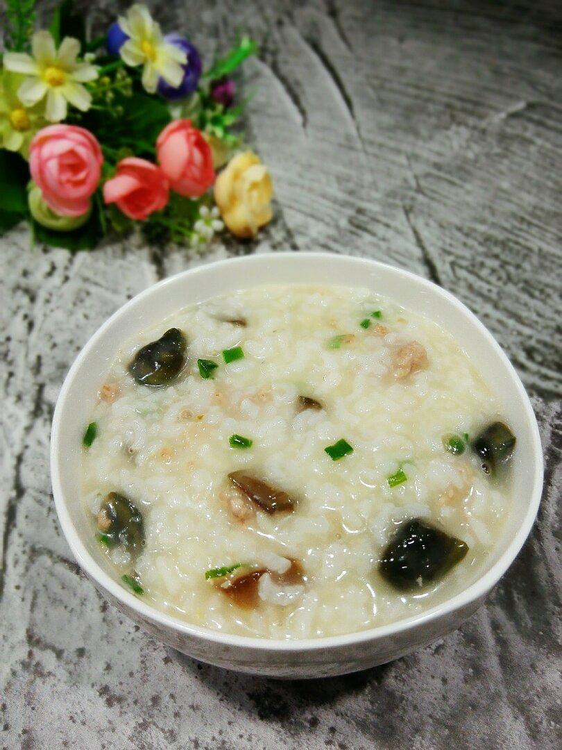 【皮蛋瘦肉粥图片】康乃馨1975_下厨房