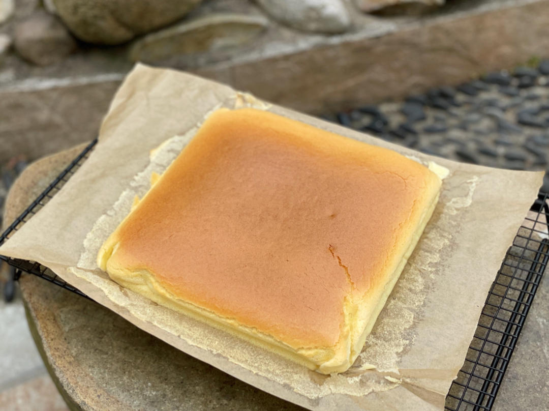 【视频食谱】Duang！古早蛋糕