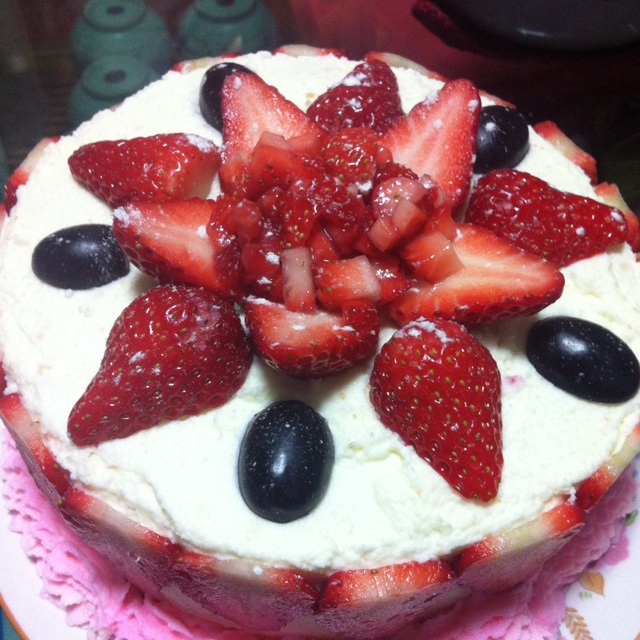 奶油水果装饰蛋糕