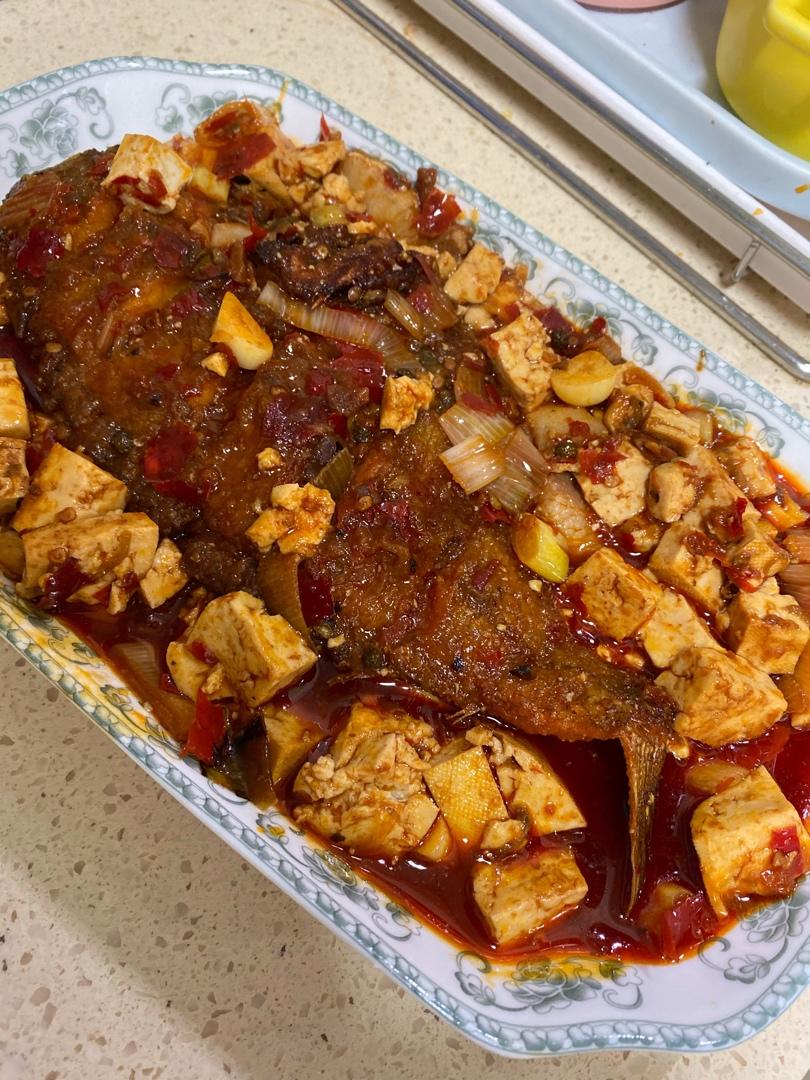 干烧鲫鱼烩豆腐