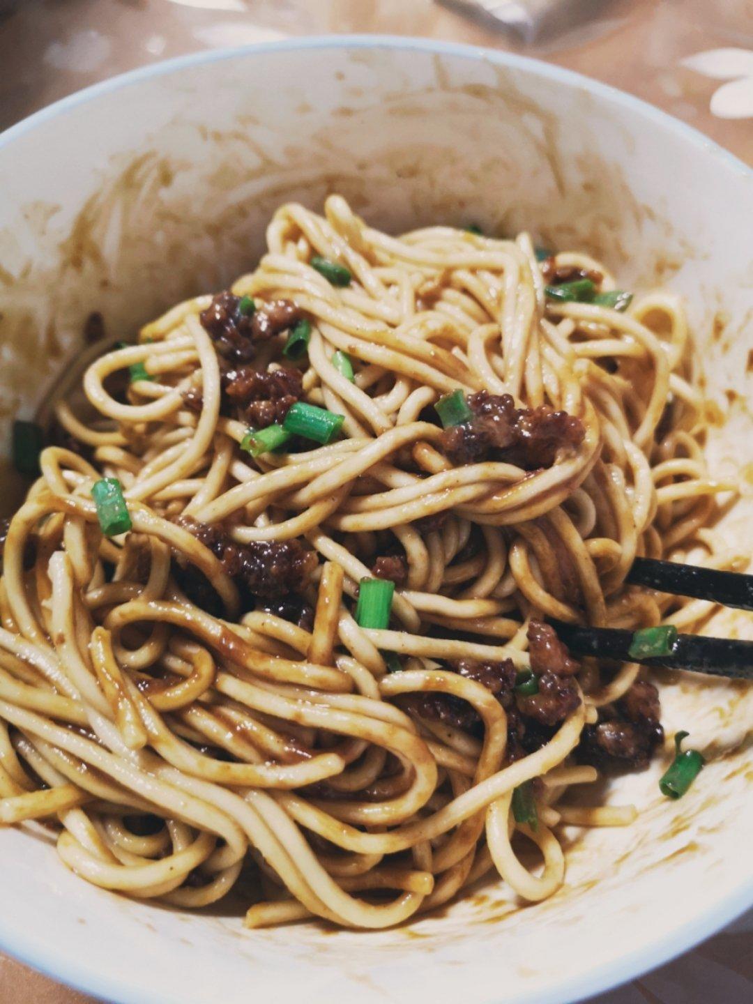 热干面