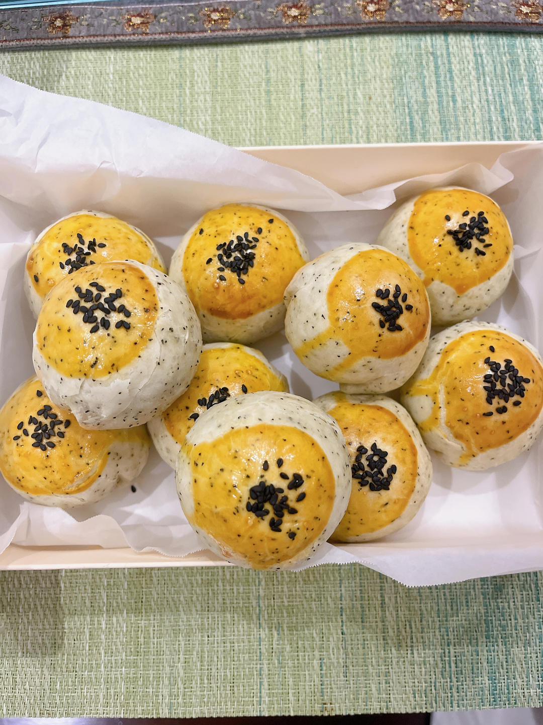 蛋黄酥&网红麻薯蛋黄酥---半圆天地盖包装调整方