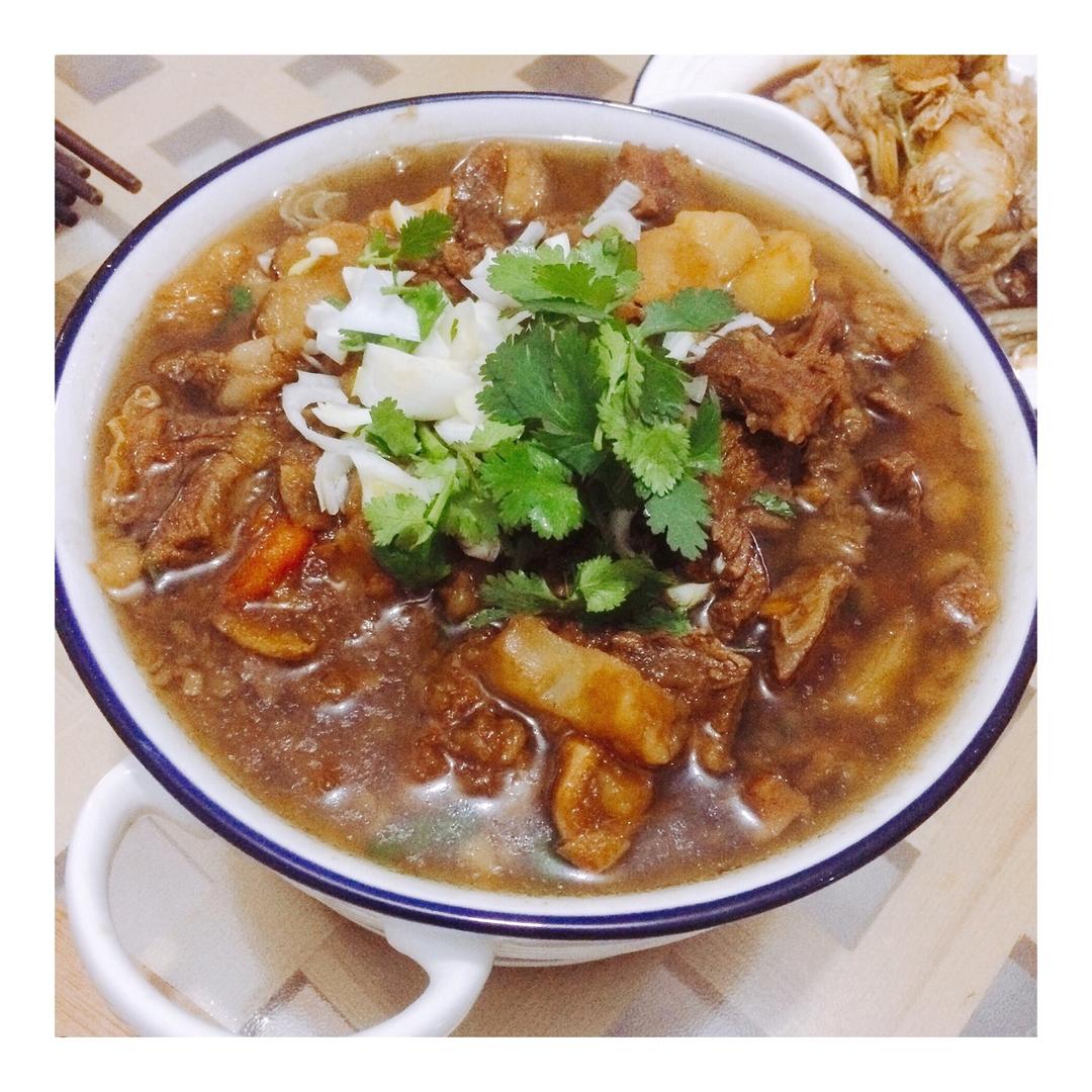 沙沙土豆胡萝卜炖牛肉