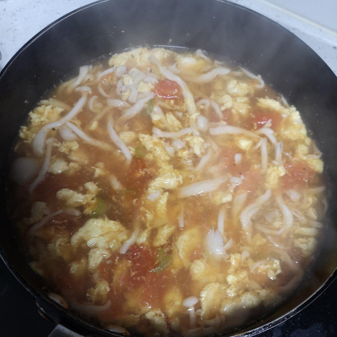 白玉菇番茄鸡蛋养生汤