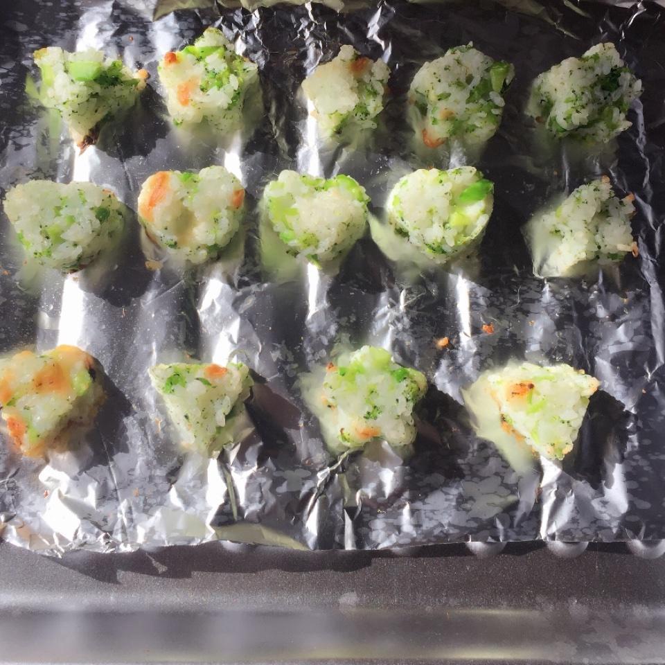 烤西兰花饭团的做法