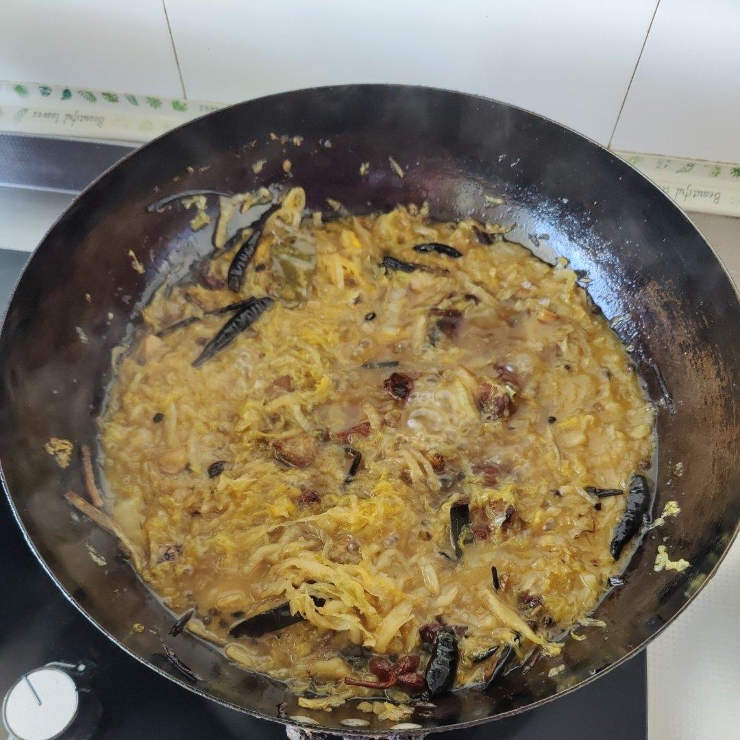 东北酸菜炖排骨