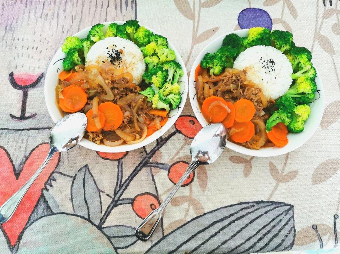 秒杀吉野家的牛肉饭