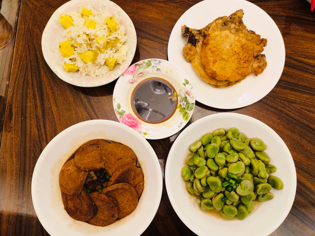 一日三餐唯有美食能让人安心居家