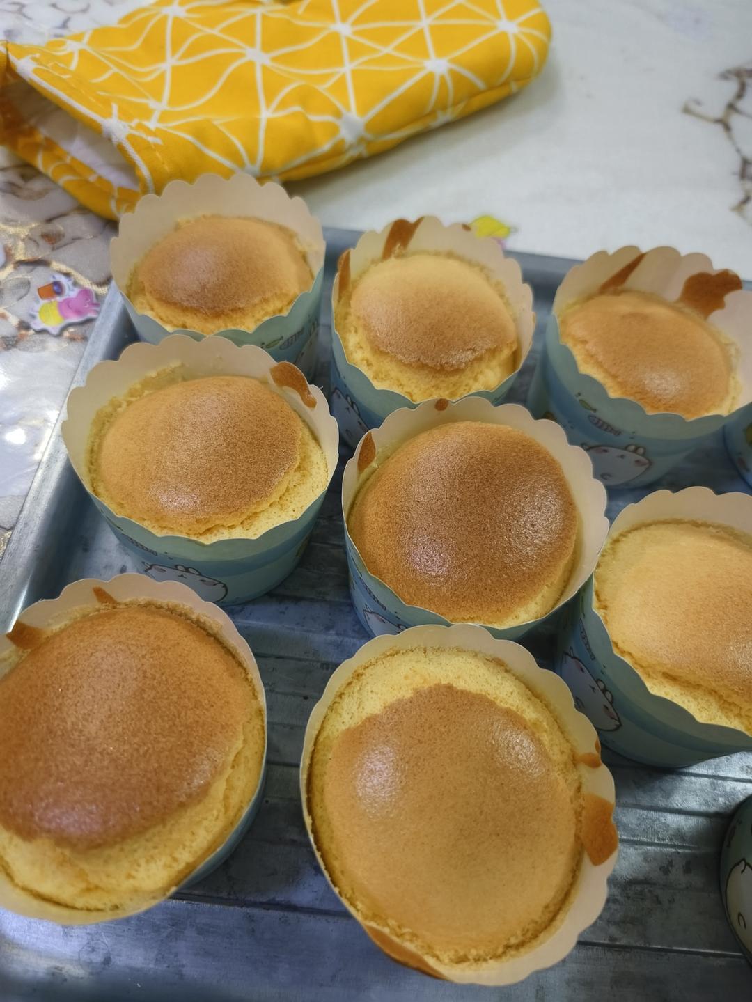 纸杯蛋糕 8寸戚风蛋糕的量
