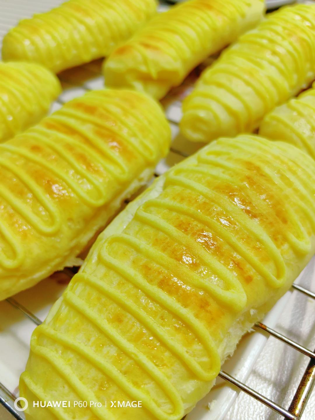 草莓🍓奶油毛毛虫面包/香甜柔软/童年味道