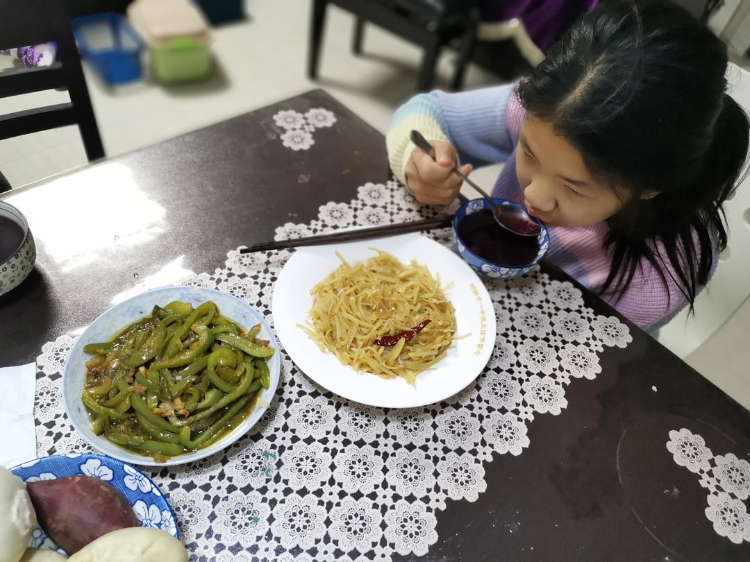 酸辣土豆丝的家常做法 超级下饭