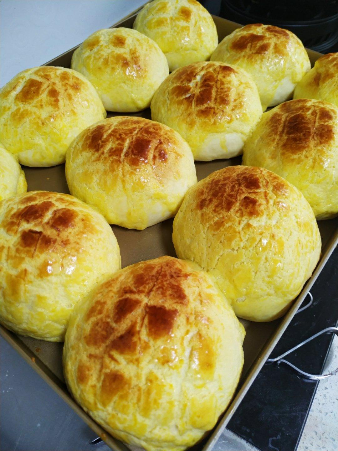 奶油菠萝包 Sweet Pineapple Bread