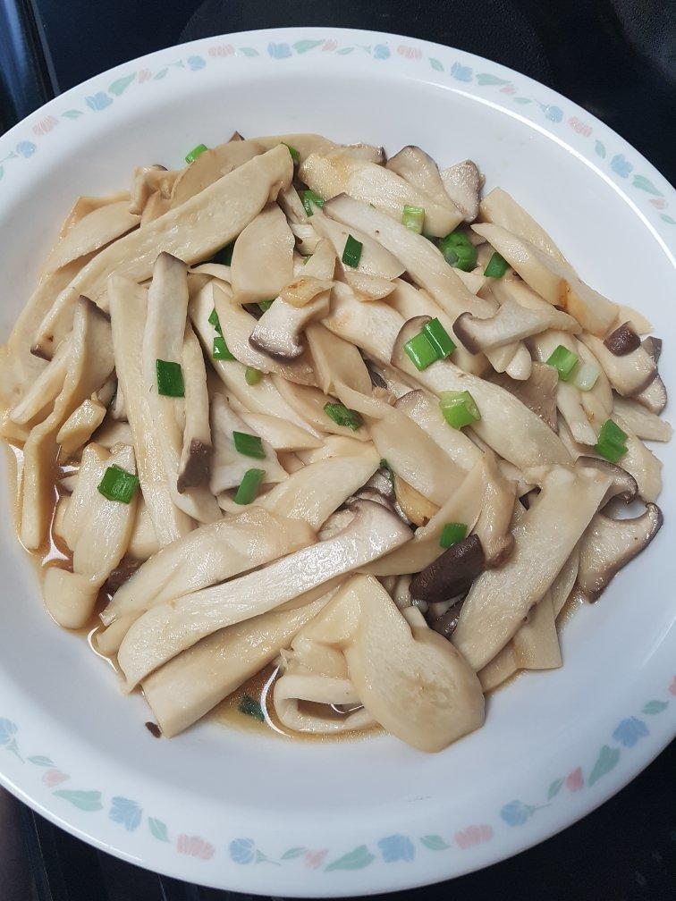 素炒蚝油杏鲍菇