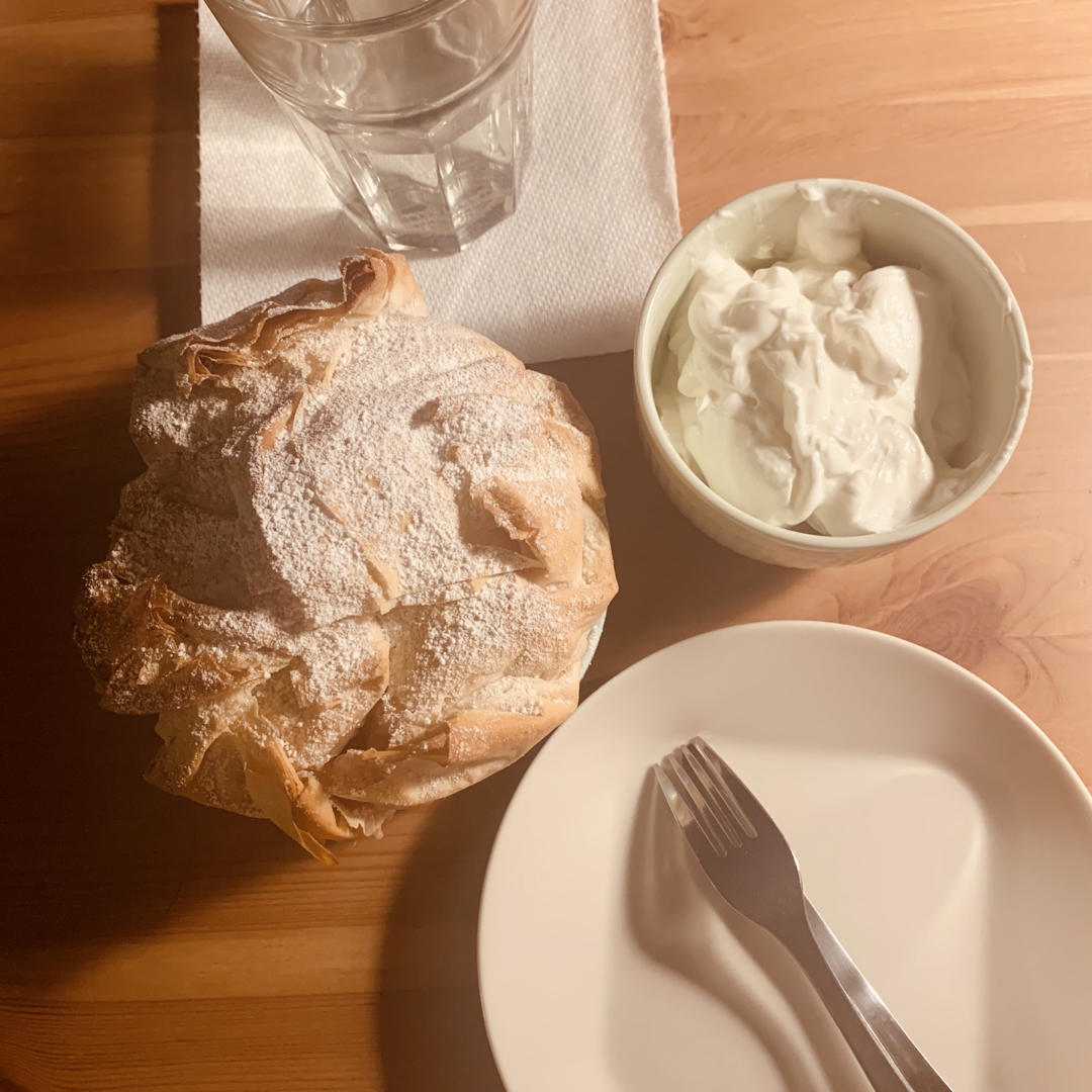 Peach Pie in Greek Style