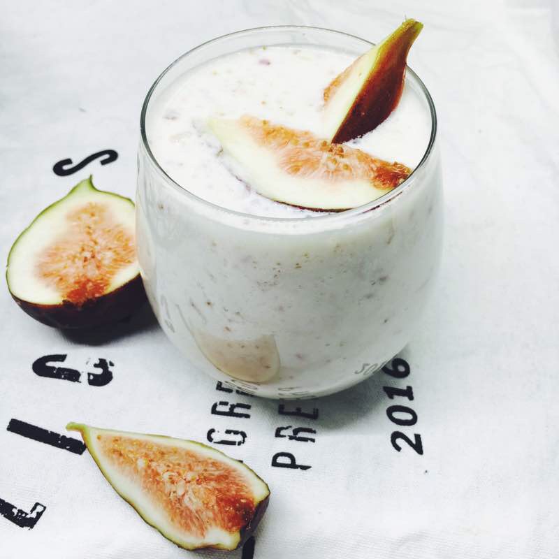 无花果酸奶昔
