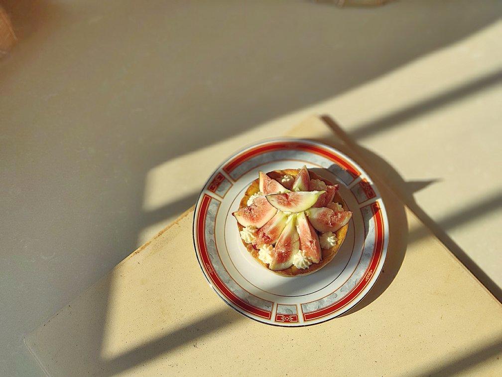 无花果奶油杏仁挞