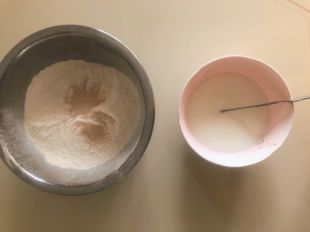 纯奶手撕吐司的做法 步骤1