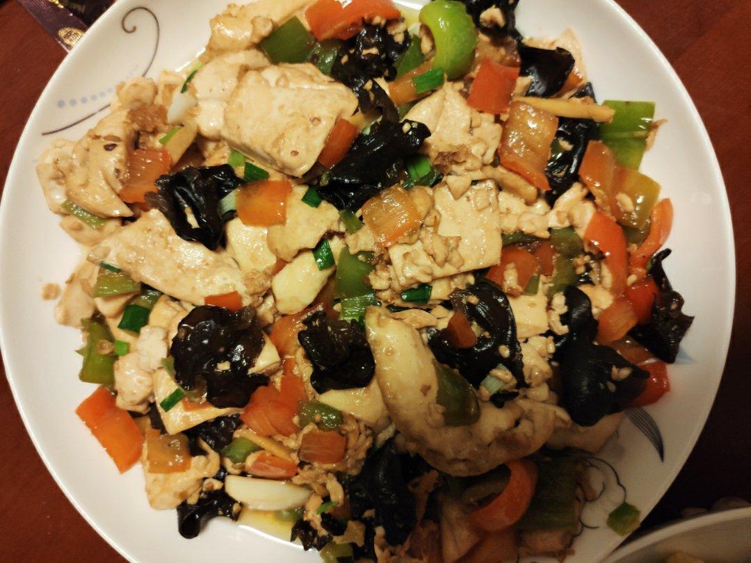 豆腐这样做比大鱼大肉都好吃，简单易做又下饭