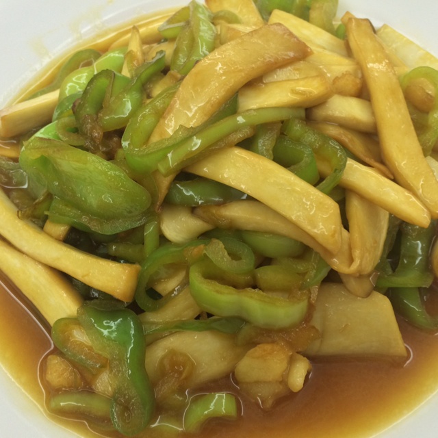 青椒素炒杏鲍菇