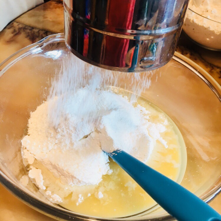 奶黄月饼(猪油，麦芽糖版本)的做法 步骤16