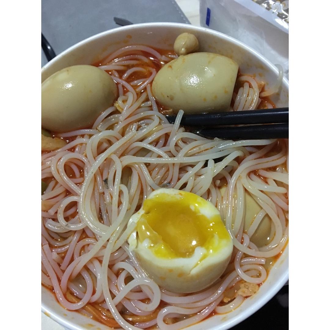 溏心卤蛋