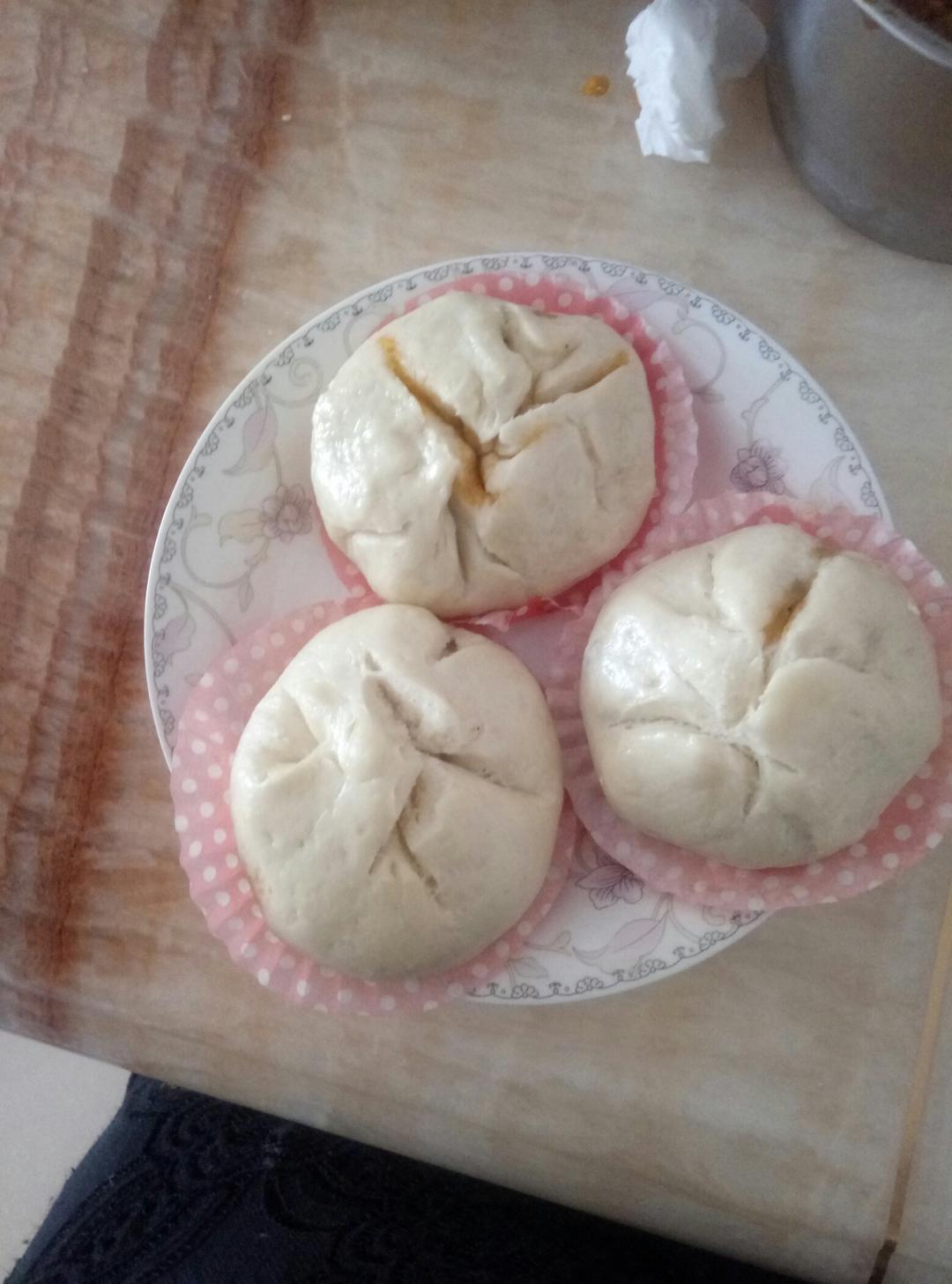 酱肉包子