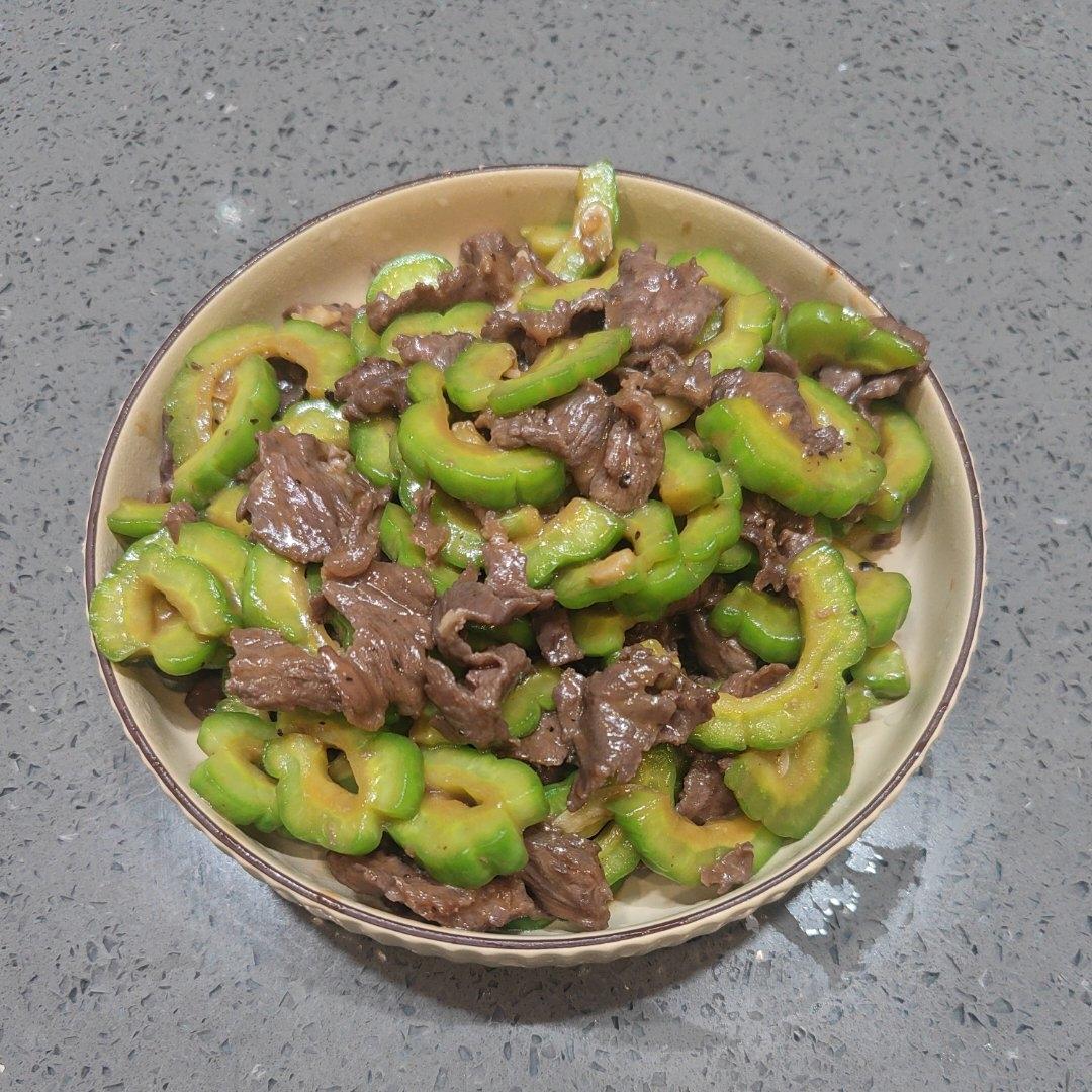 耗油苦瓜炒牛肉