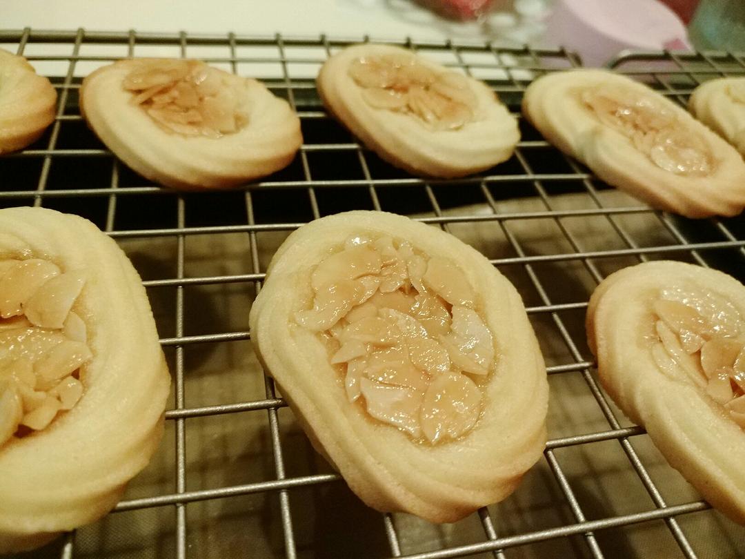 香香脆脆的——罗马盾牌饼干（视频菜谱）