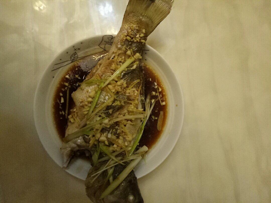 清蒸鲈鱼