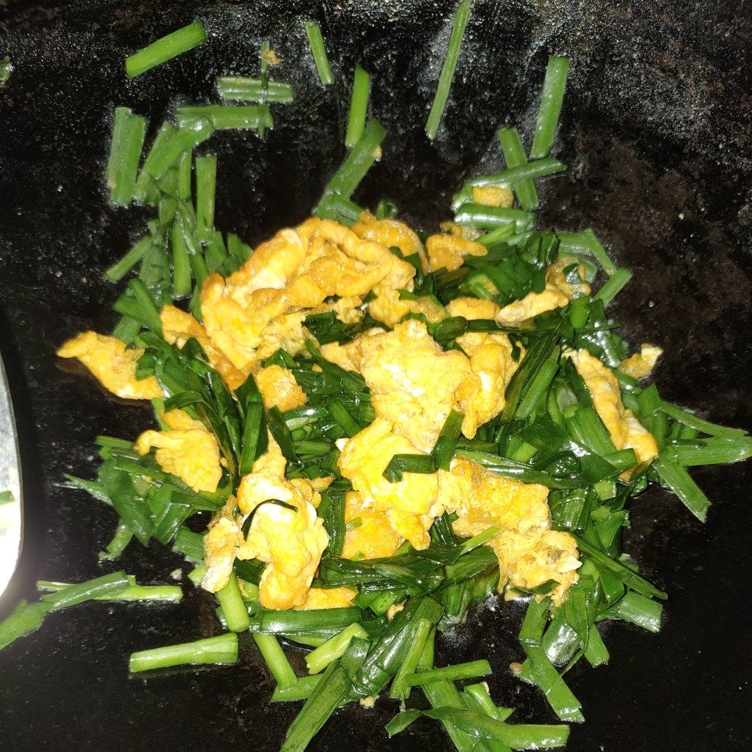 韭菜炒鸡蛋——三分钟快手下饭菜 掌握火候的秘诀