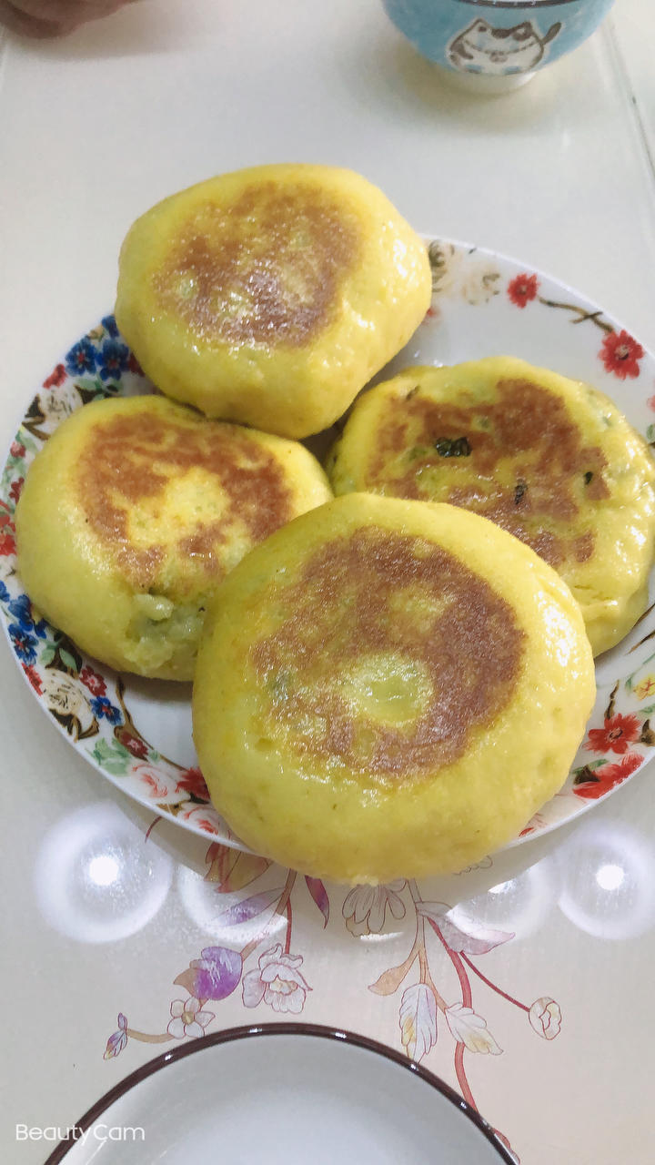 烙小白菜菜饼子（玉米面菜团子）可蒸可烙